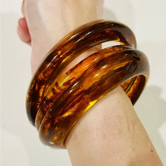 Vintage Tortoiseshell Lucite Bangle Trio | Bold Marbled Stacking Set | 1990s - Picture 5 of 16